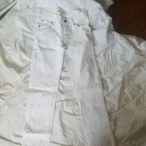 White levi skinny jeans